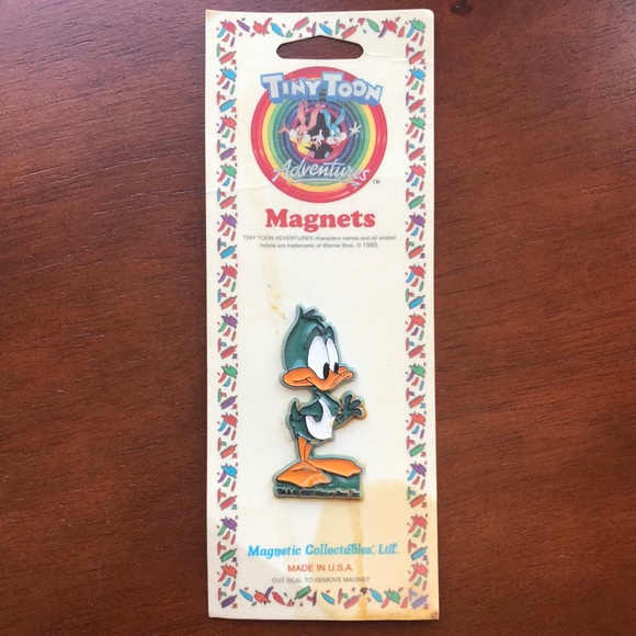 Tiny Toon Adventures Plucky Duck Fridge Magnet - 1992-93 - Picture 1 of 6